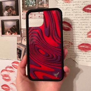 Brand new Wildflower iPhone 13/14 Case.
